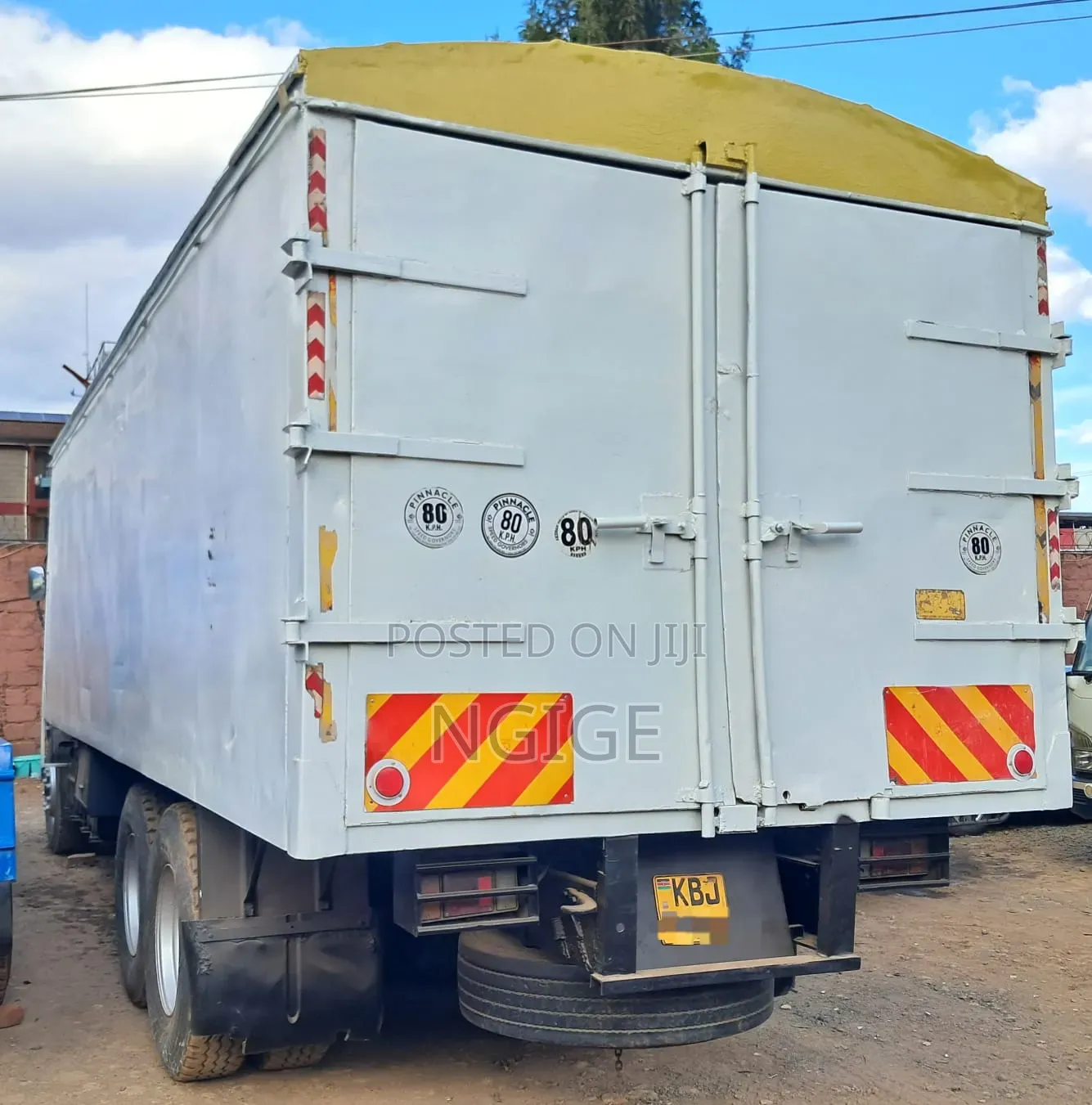 Isuzu FVZ Clossed