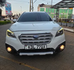 Subaru Outback 2016 White