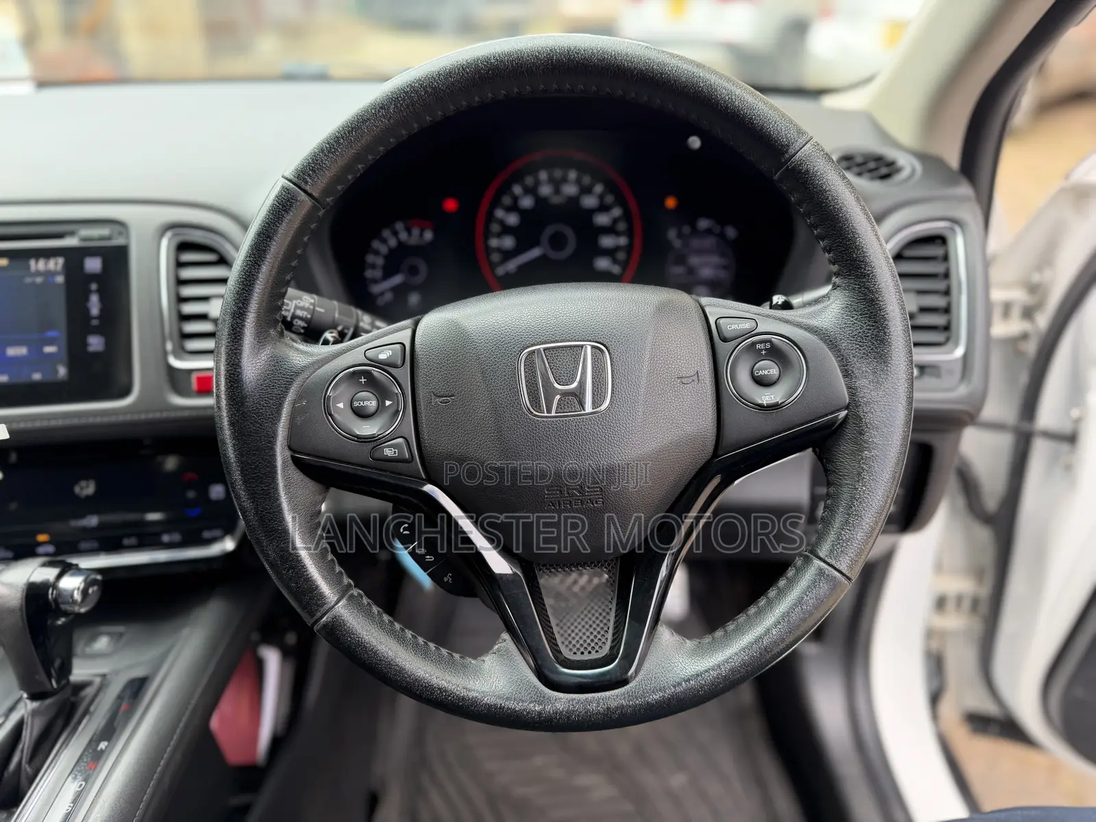 Honda Vezel 1.5 2WD 2014 White