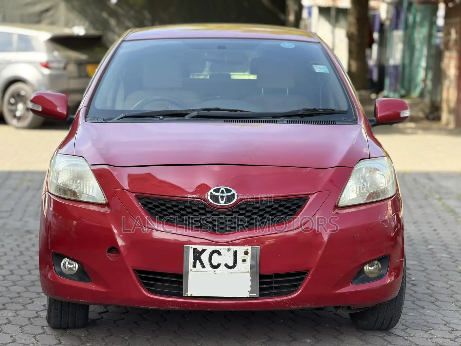 Toyota Belta 2009 Red