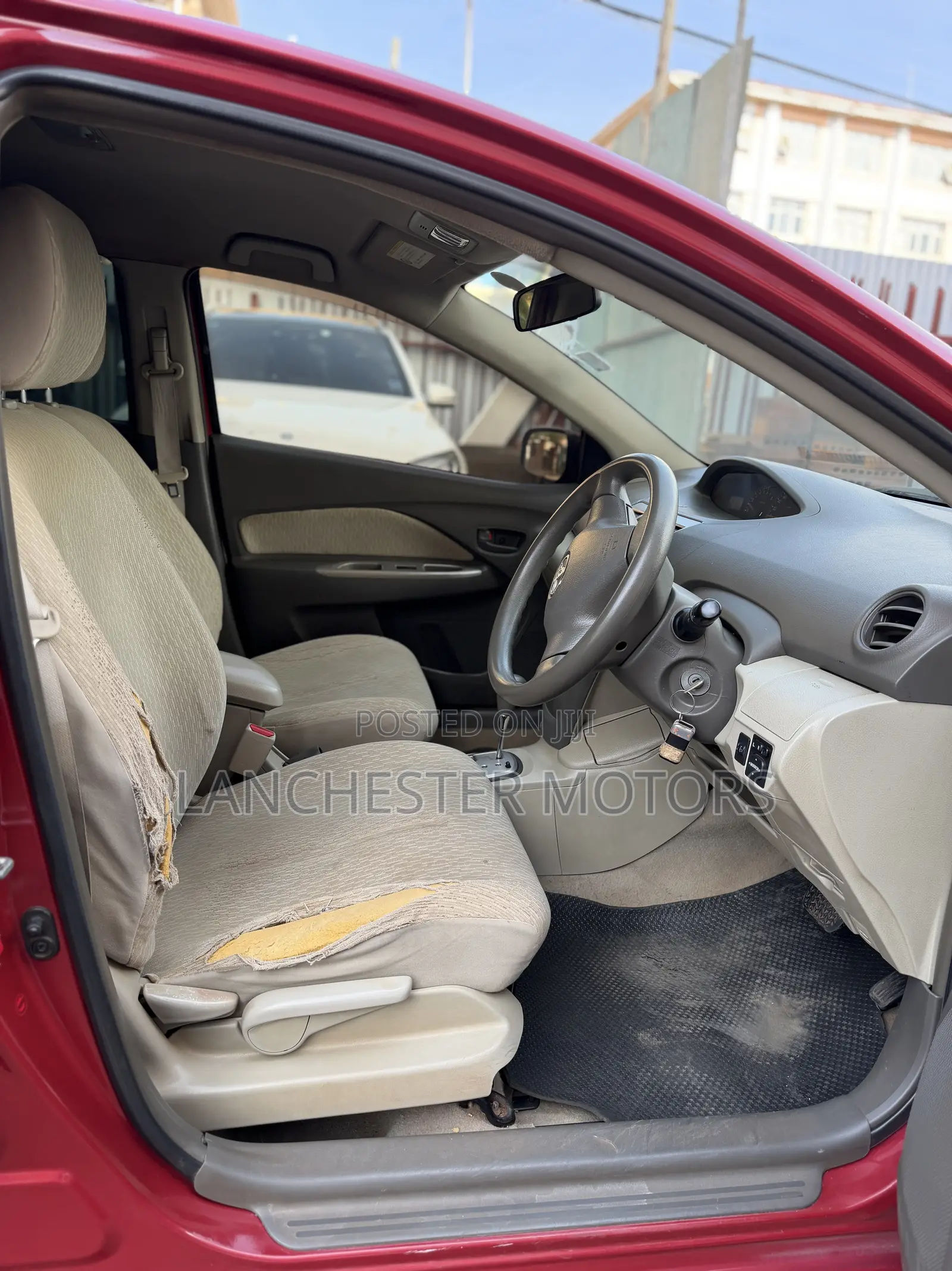 Toyota Belta 2009 Red