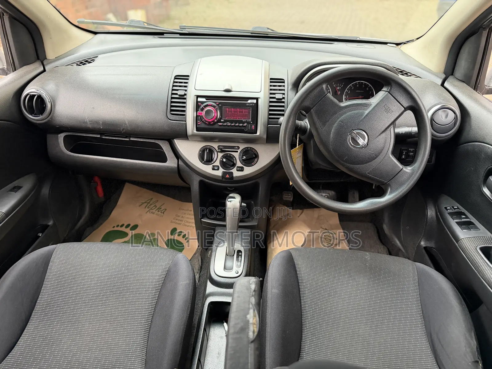 Nissan Note 2010 Silver