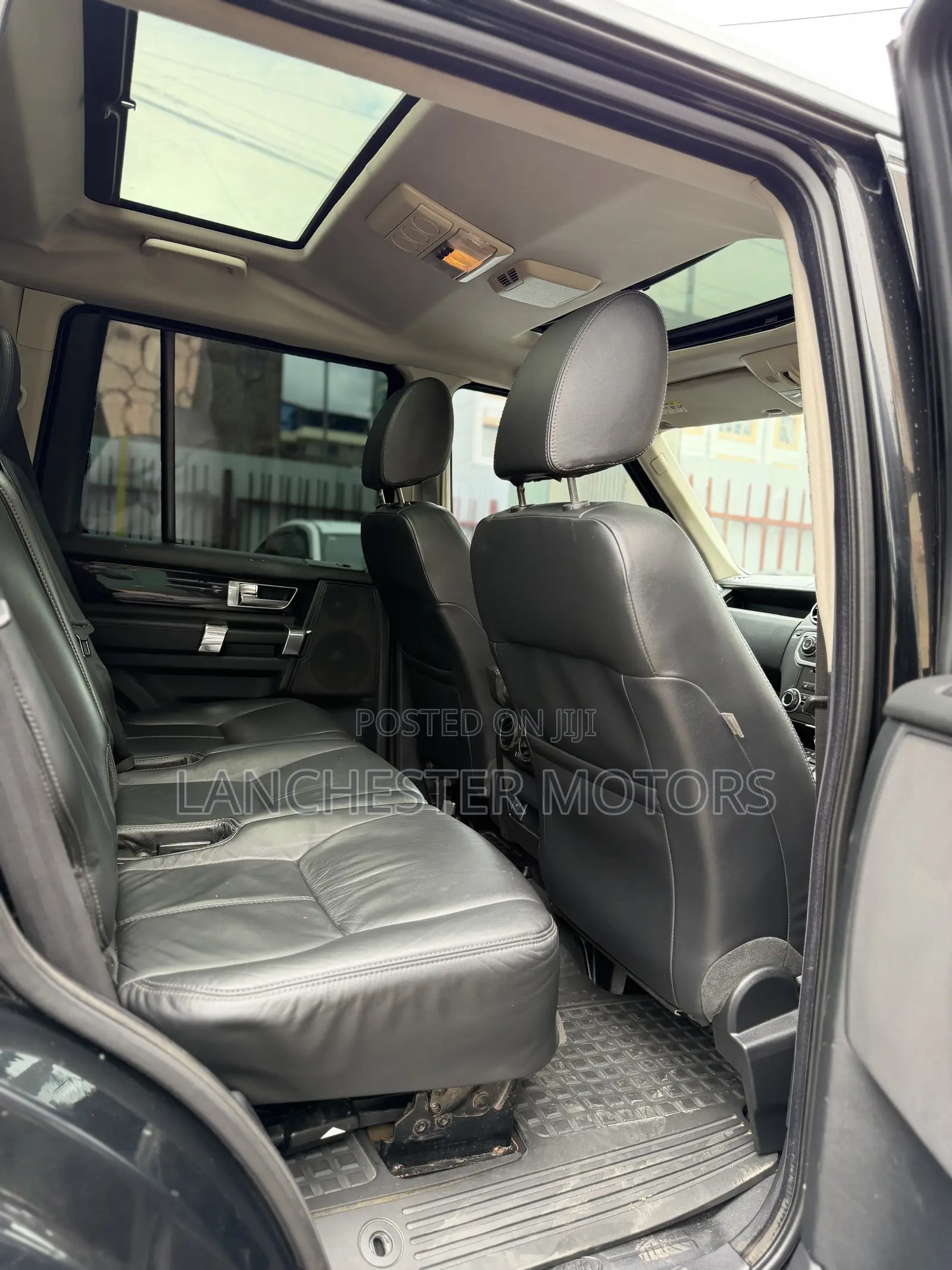 Land Rover Discovery 2013 Black