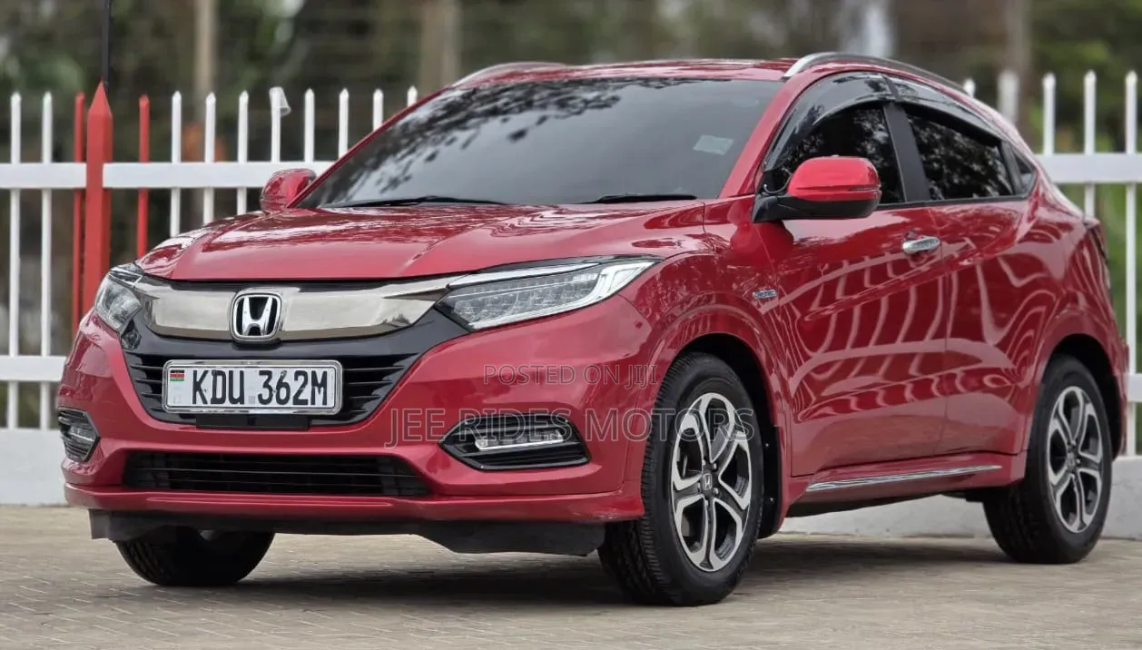 Honda Vezel 2019 Maroon