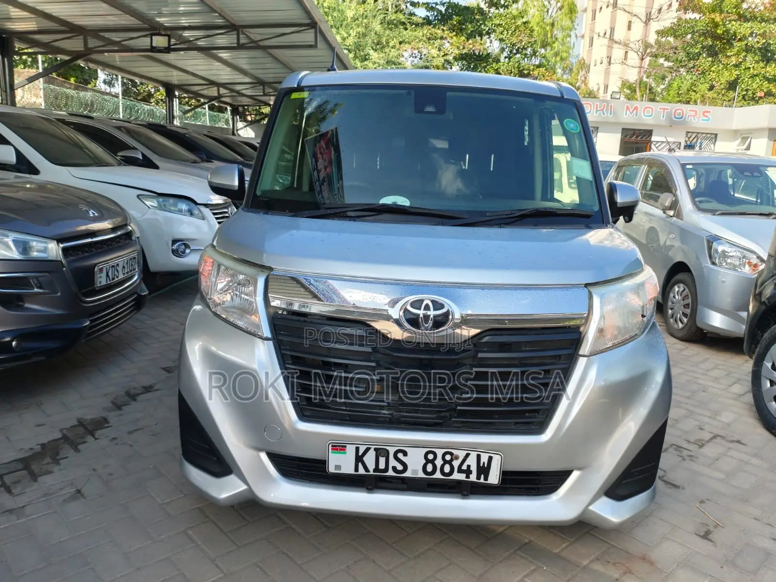 Toyota Roomy 2017 Silver