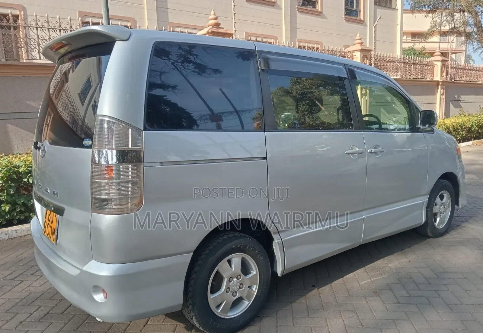 Toyota Noah 2.0 FWD (8 Seater) 2002 Silver