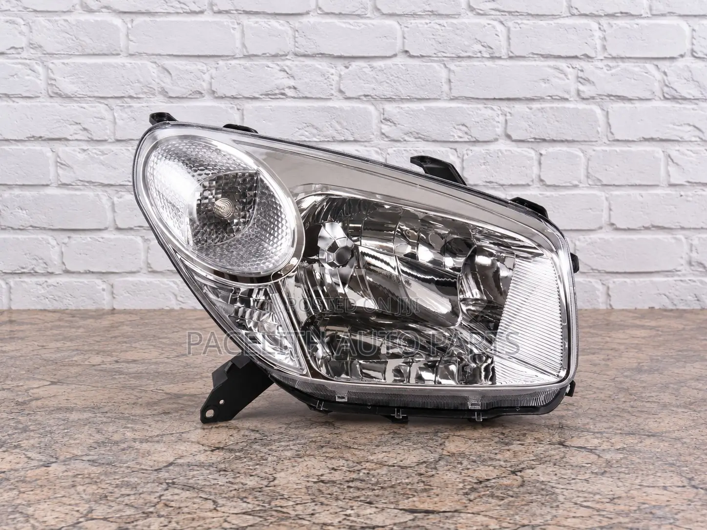 Head Lamp / Light Toyota RAV4 2003/2004