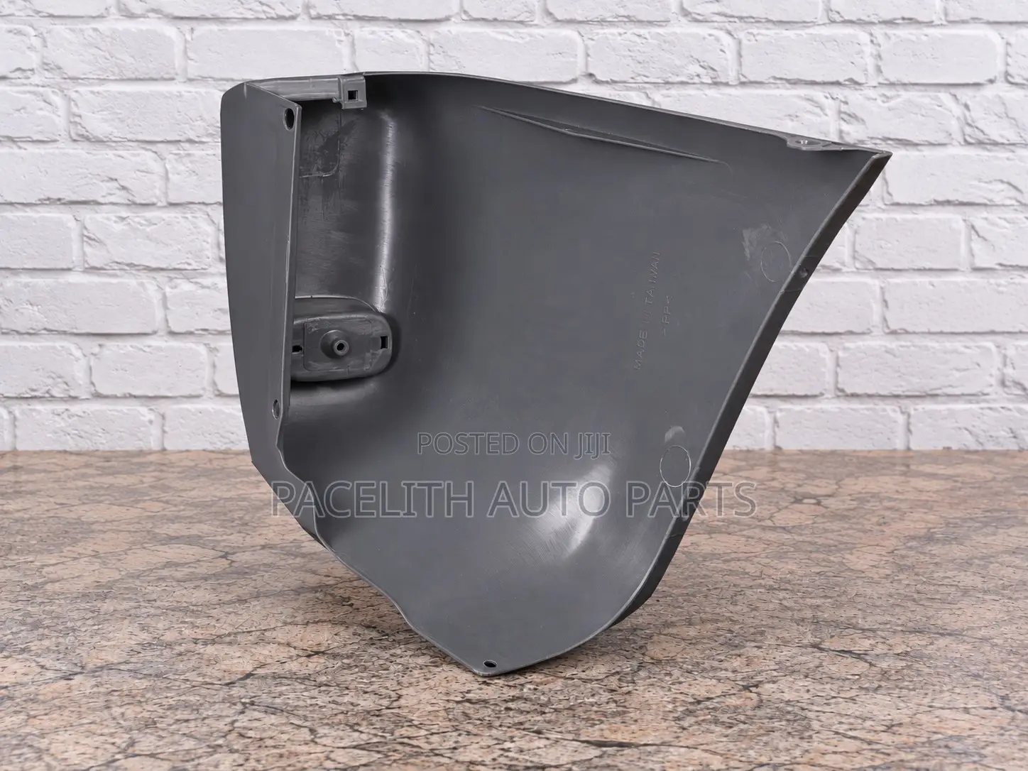 Rear Side Bumper End Toyota RAV4 2004 - 2005