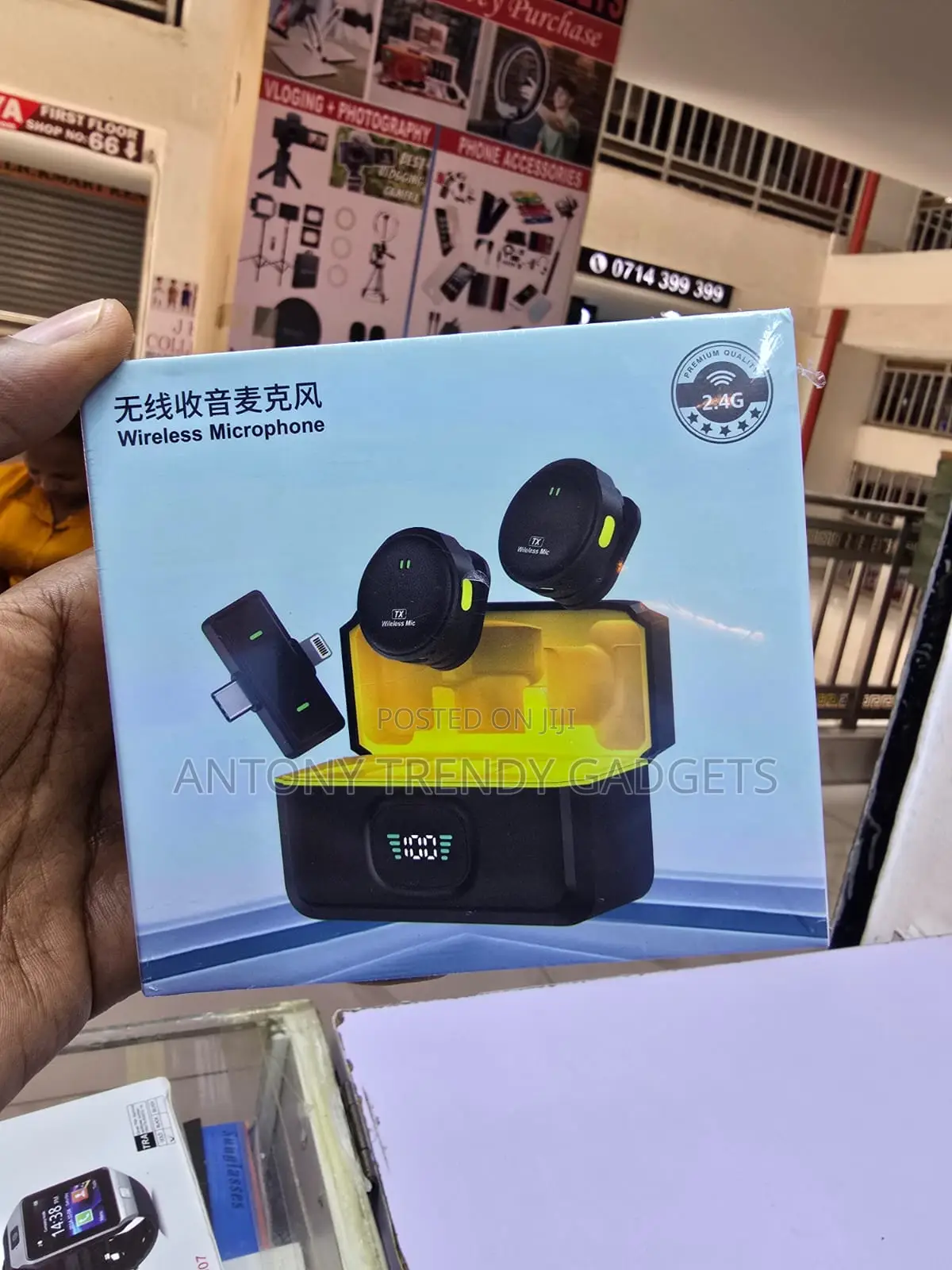 Q9 Dual Wireless Lapel Microphone for TikTok and YouTube