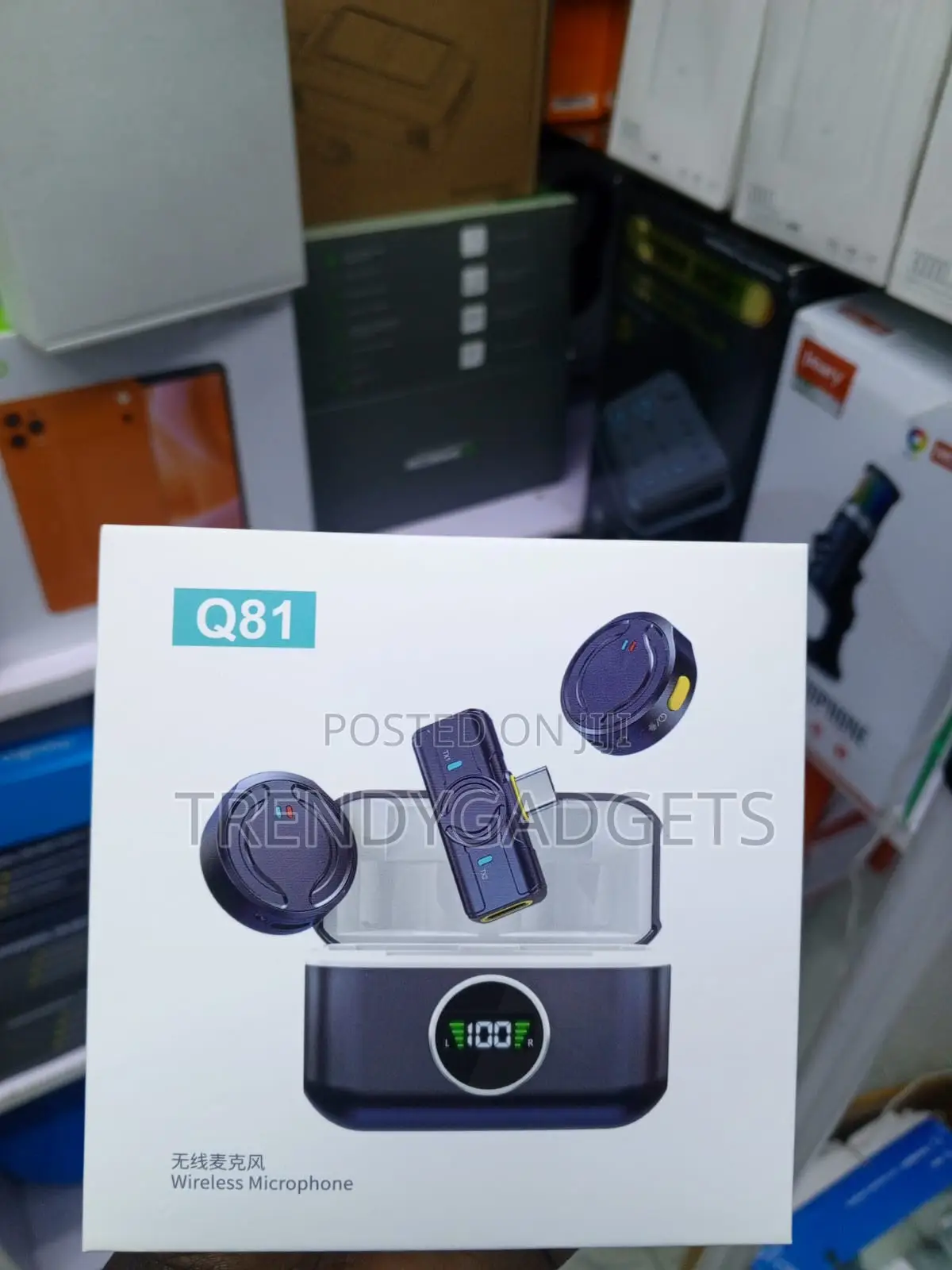Q81 2.4GHz Dual Lavalier Microphone for Mobile Recording