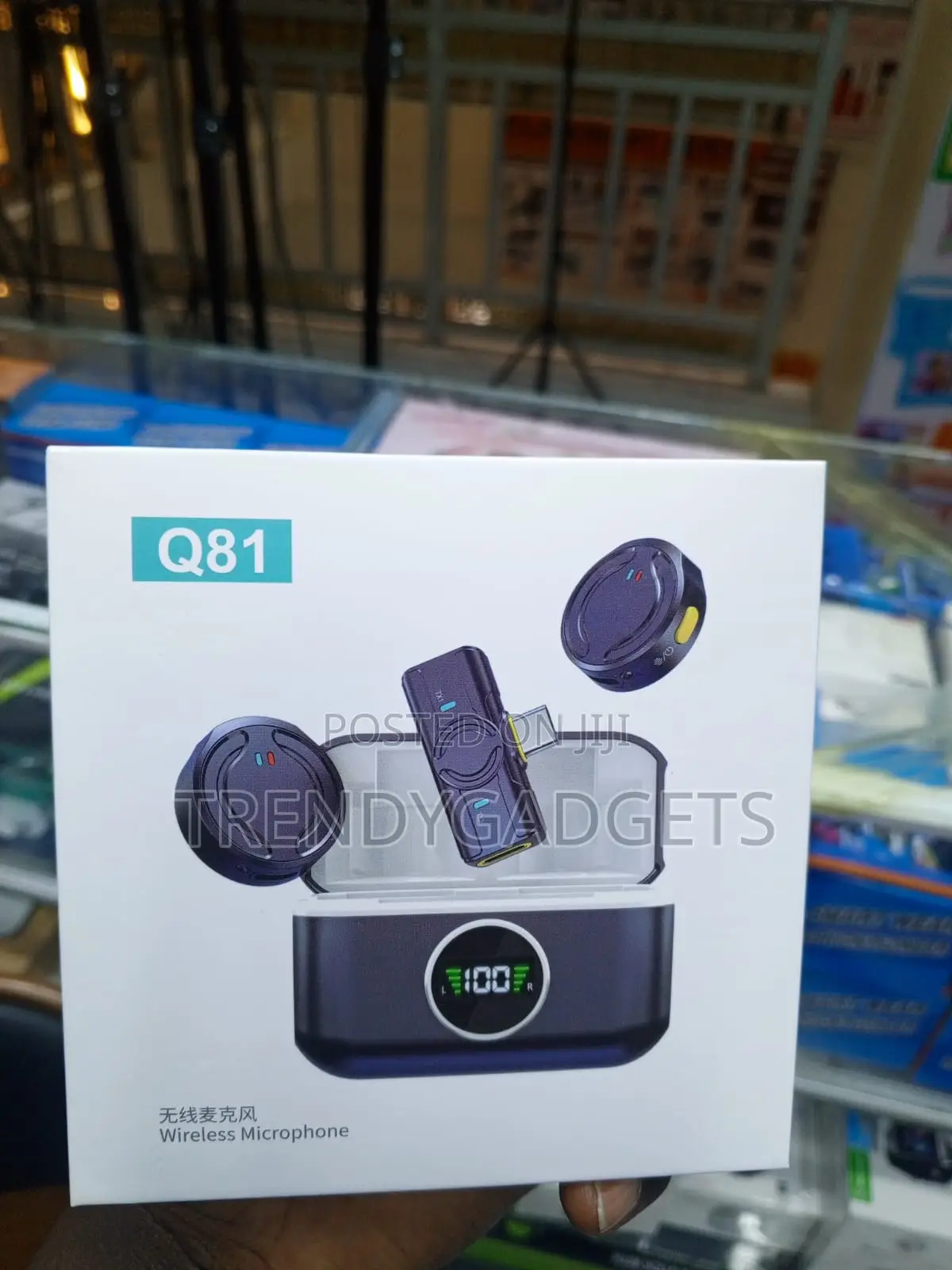 Q81 Mini Wireless Clip-on Mic for Content Creators