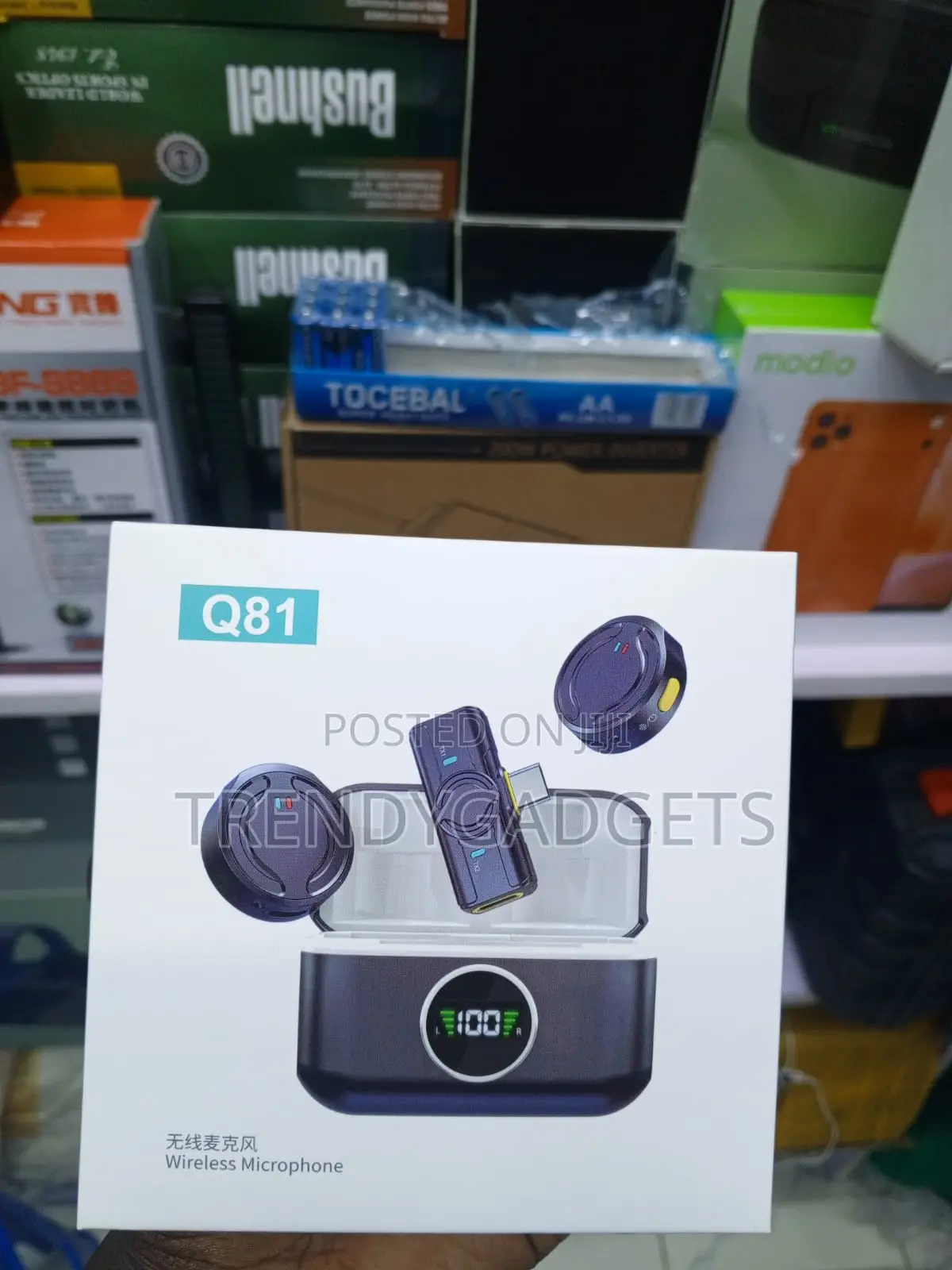 Q81 Mini Wireless Clip-on Mic for Content Creators