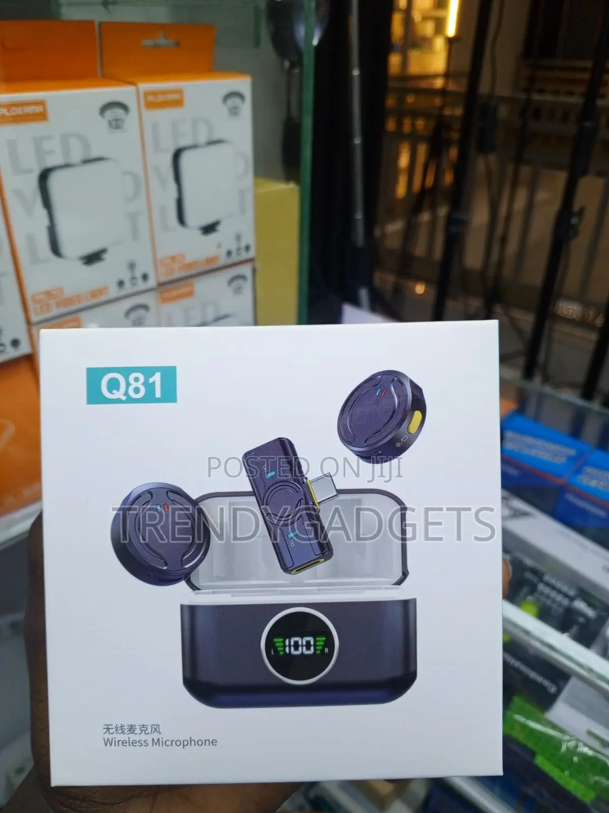 Q81 Dual Lapel Mic System for TikTok, Reels and Livestreams