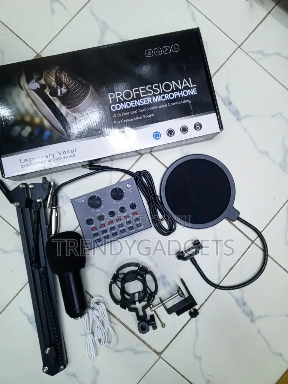 BM800 Studio Microphone Set With V8 Audio Mixer