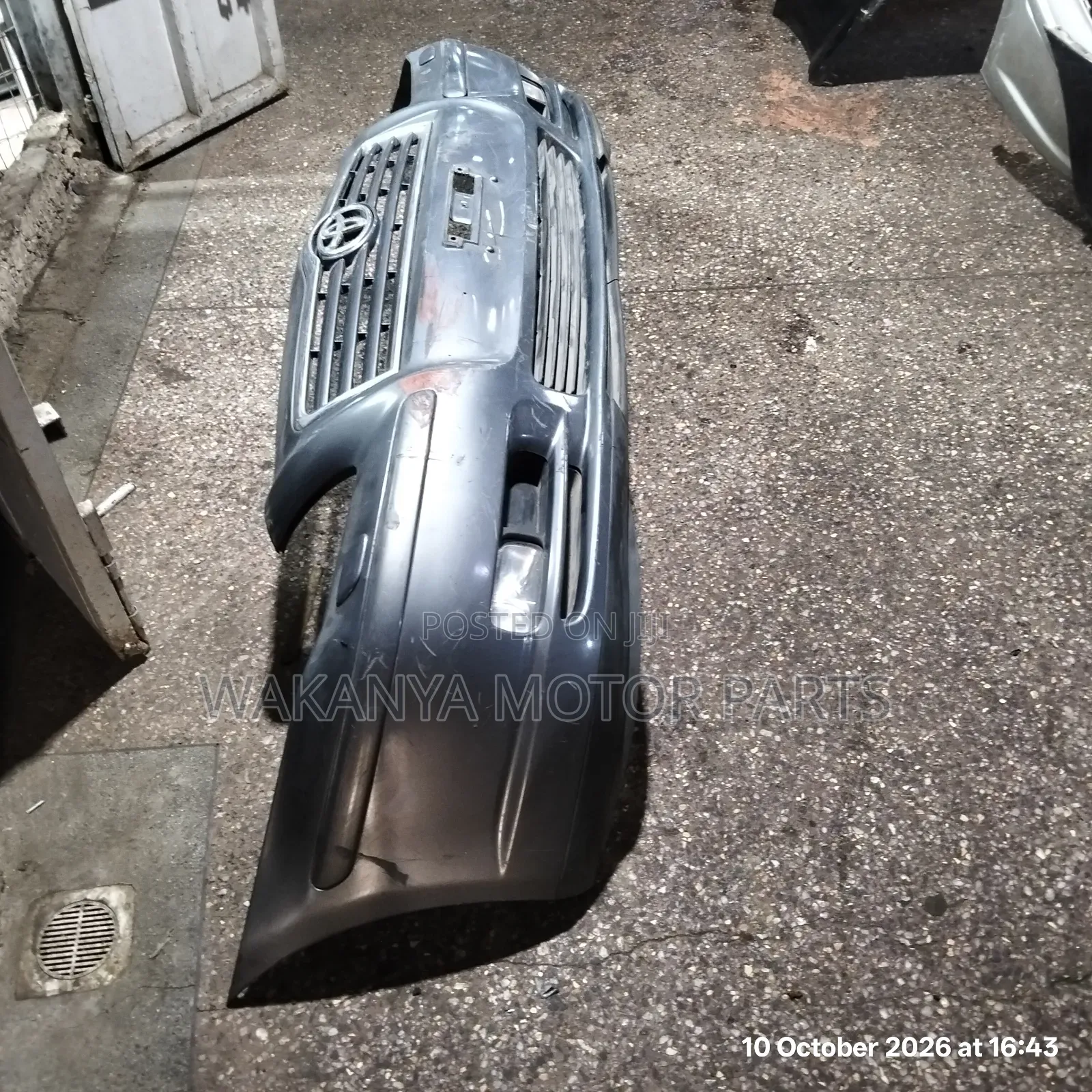 Toyota Avensis Model 2003/2005 Front Bumper With Fog Lamps and Grille