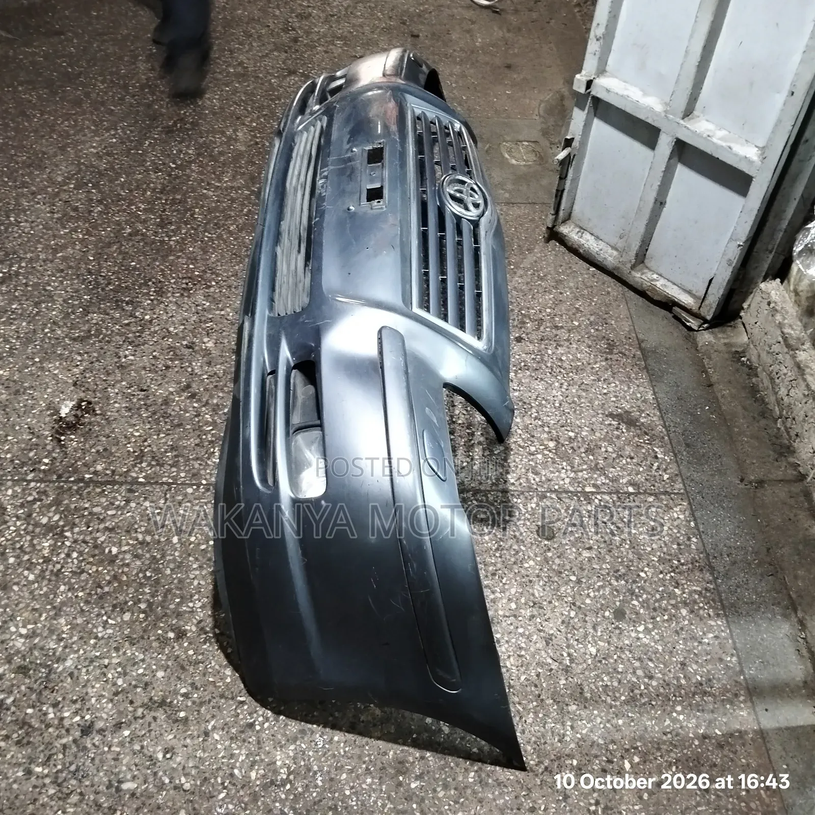 Toyota Avensis Model 2003/2005 Front Bumper With Fog Lamps and Grille