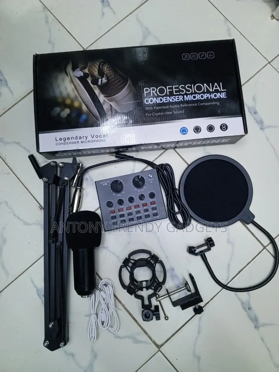 BM800 Studio Condenser Mic With V8 Voice Changer Sound Card