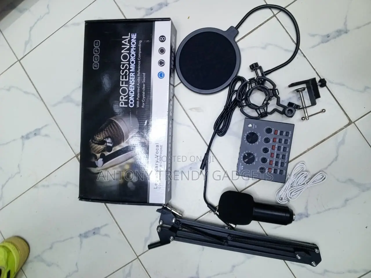 BM800 Recording Microphone Kit With Mixer and Boom Arm