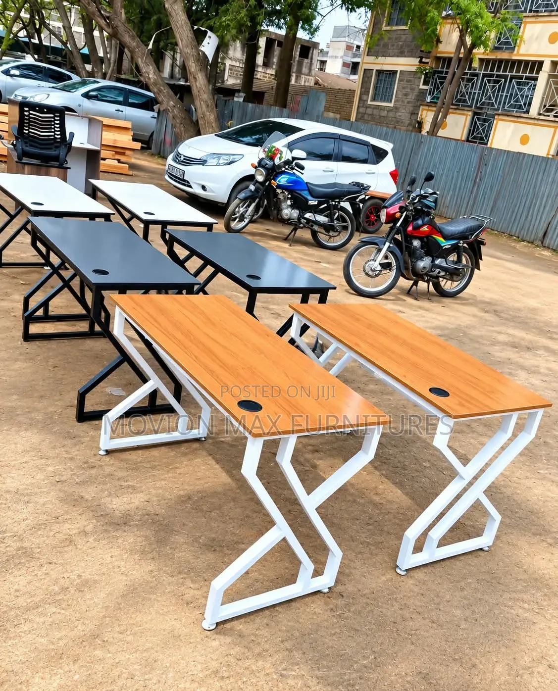 Metalic Table, Computer Desk With Wooden Top and Stylish Metal Frame