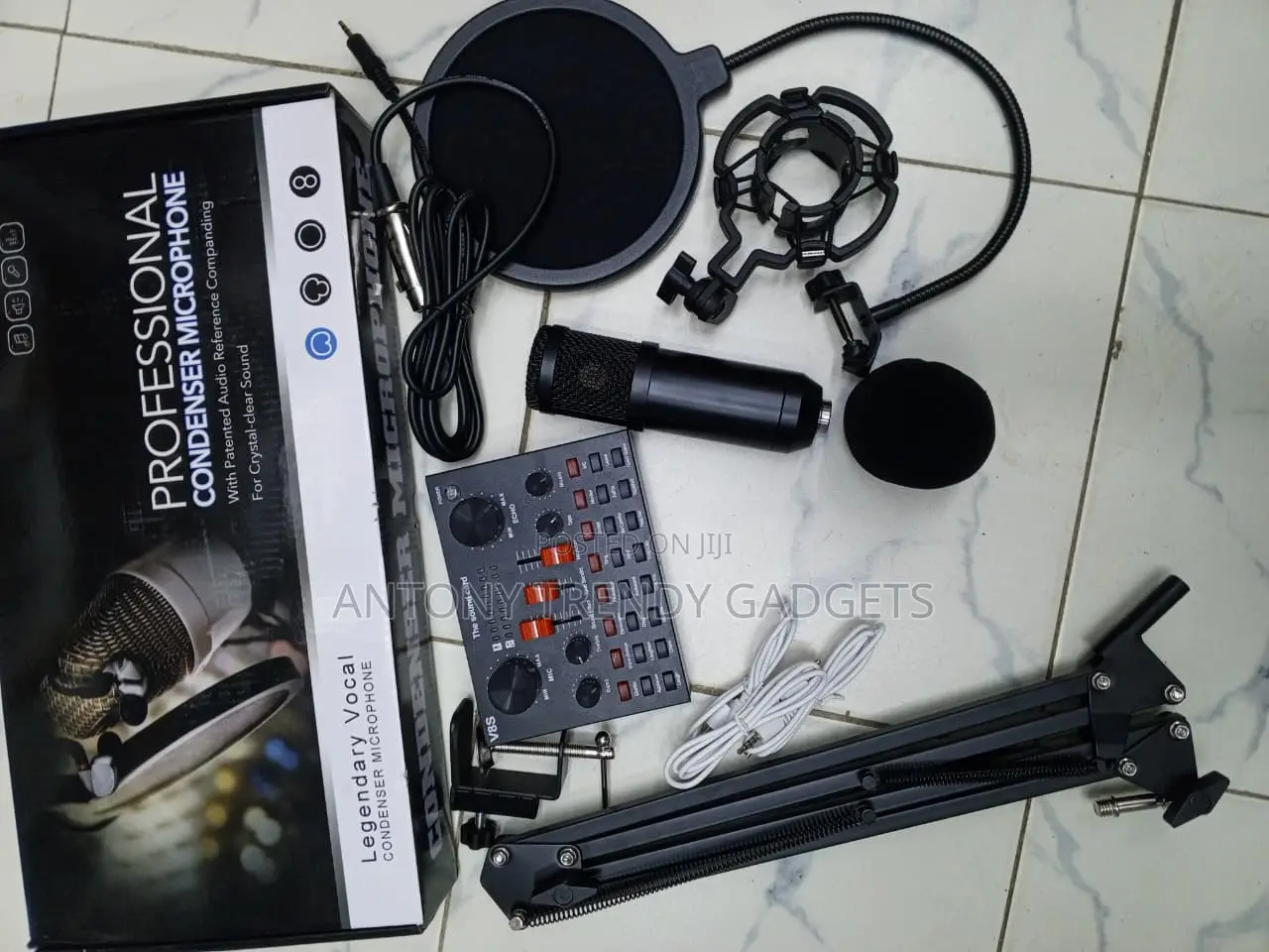 BM800 Studio Mic Set With V8S Mixer and Adjustable Arm Stand