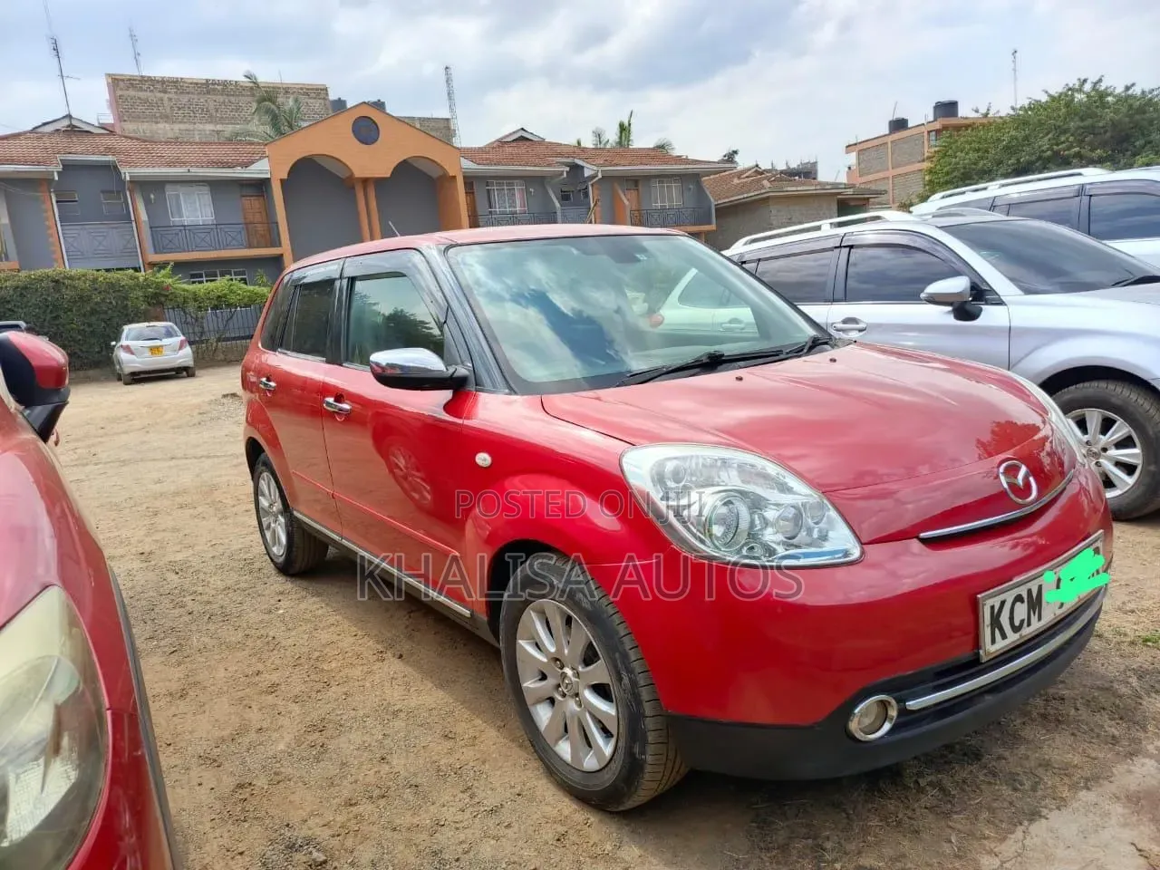 Mazda Verisa 2010 Red