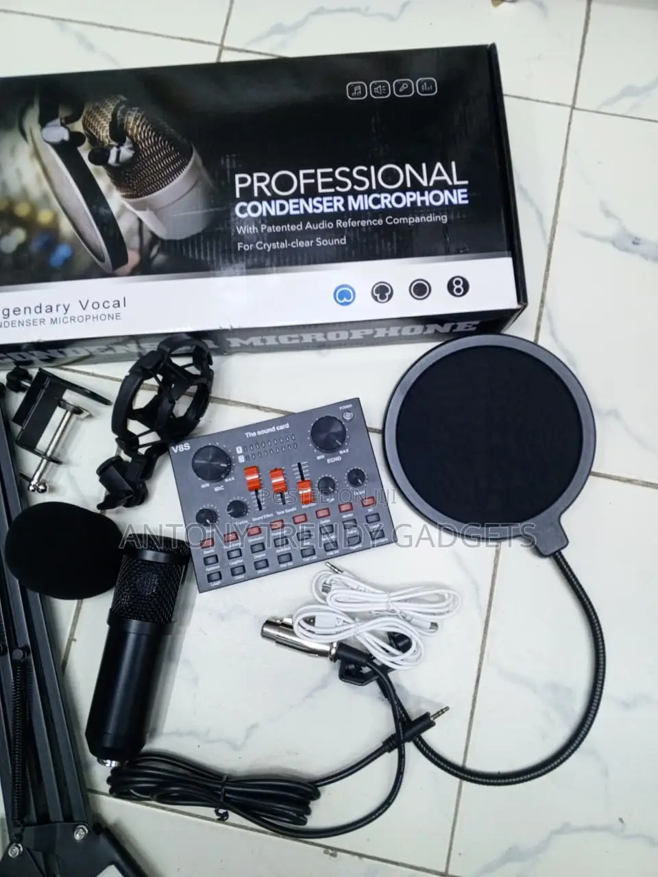 BM800 Streaming Mic Set With V8S Sound Card and Shock Mount