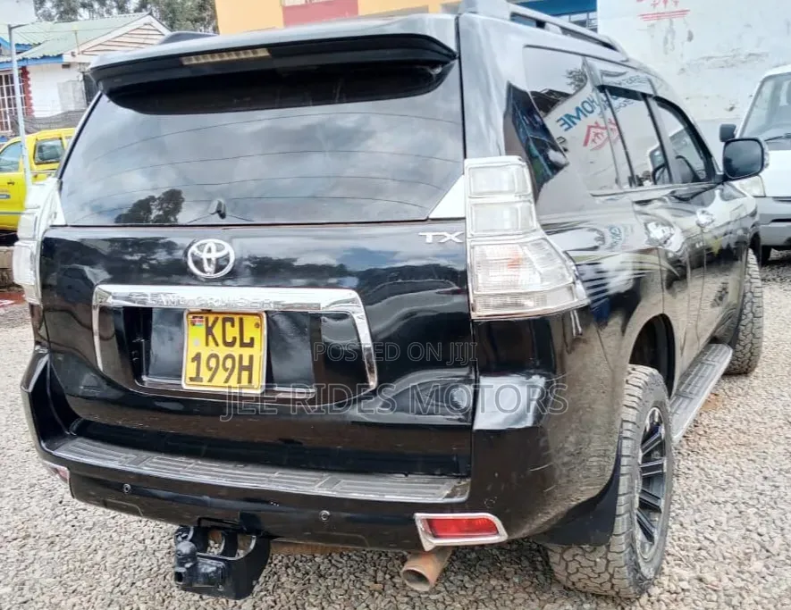 Toyota Land Cruiser Prado 2011 Blue