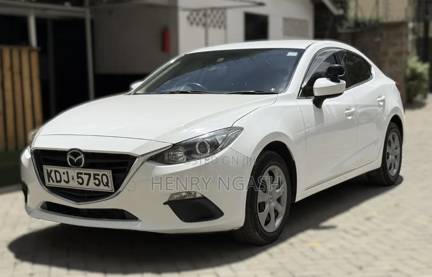 Mazda Axela 2015 Pearl