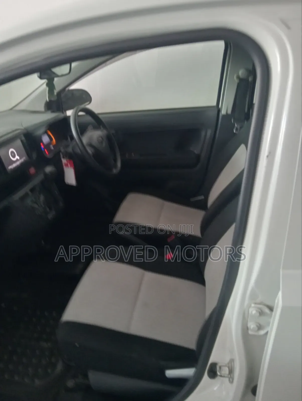 Toyota Pixis 2018 White