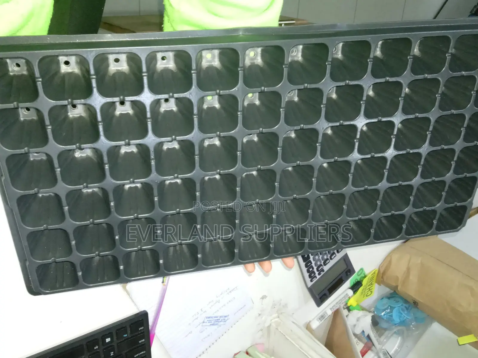 Professional Plant Raising Trays