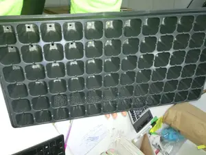 Professional Plant Raising Trays
