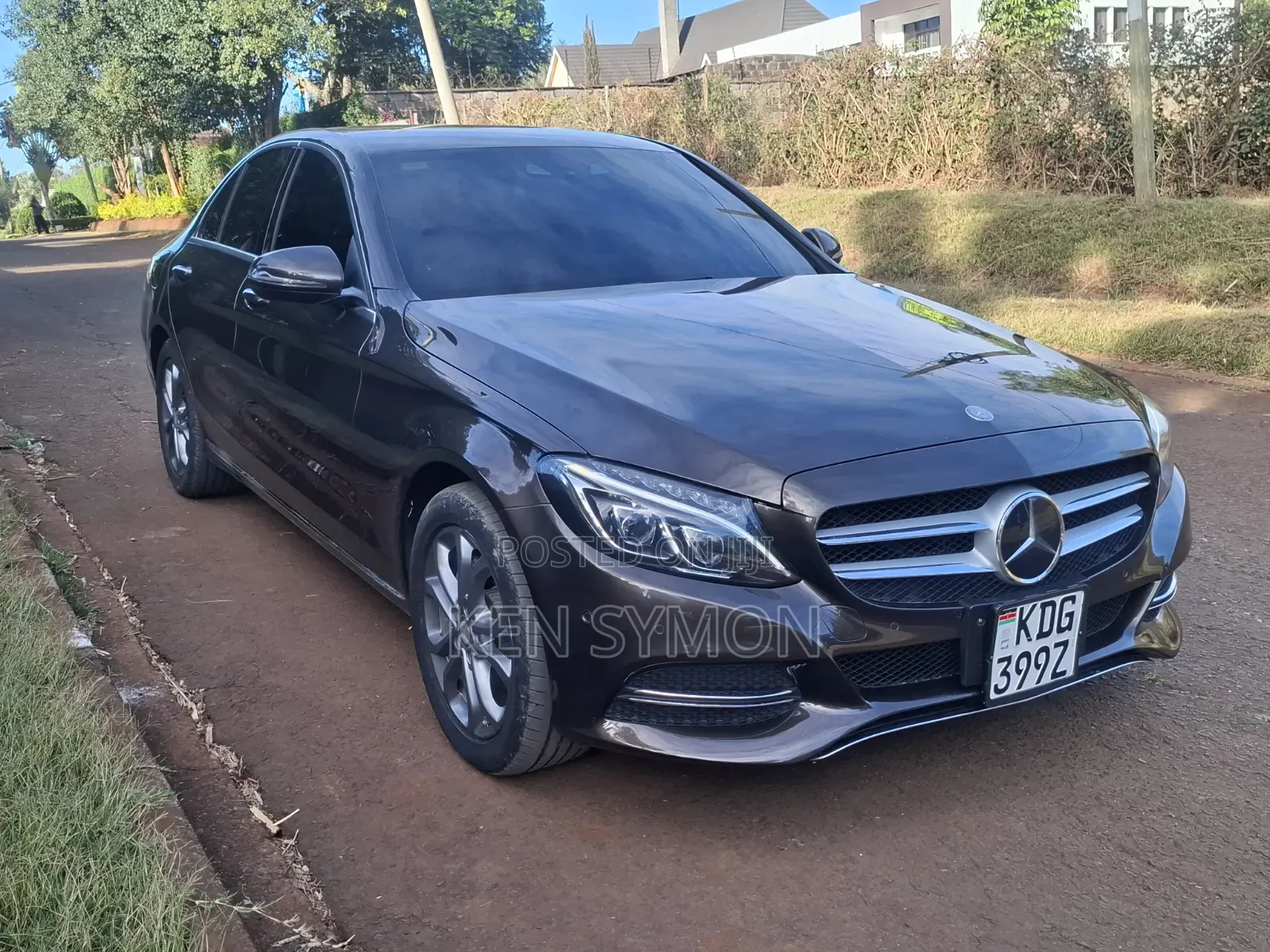 Mercedes-Benz C200 2014 Brown