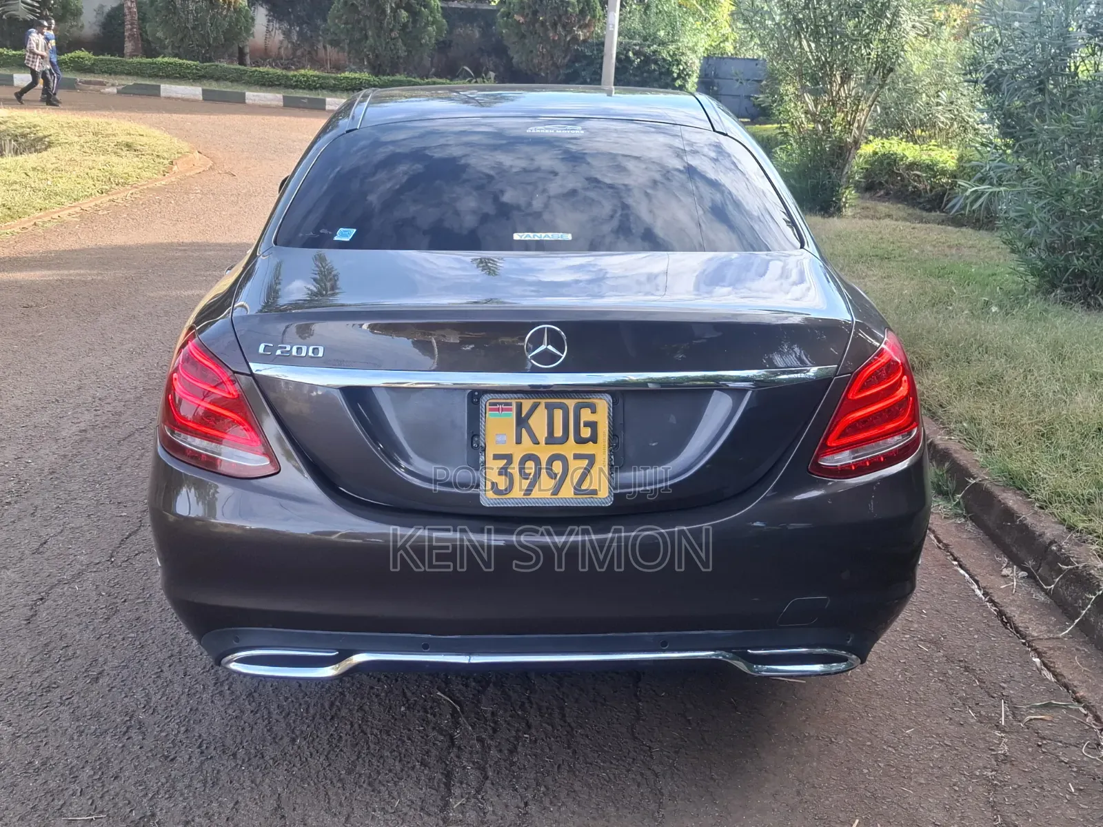 Mercedes-Benz C200 2014 Brown