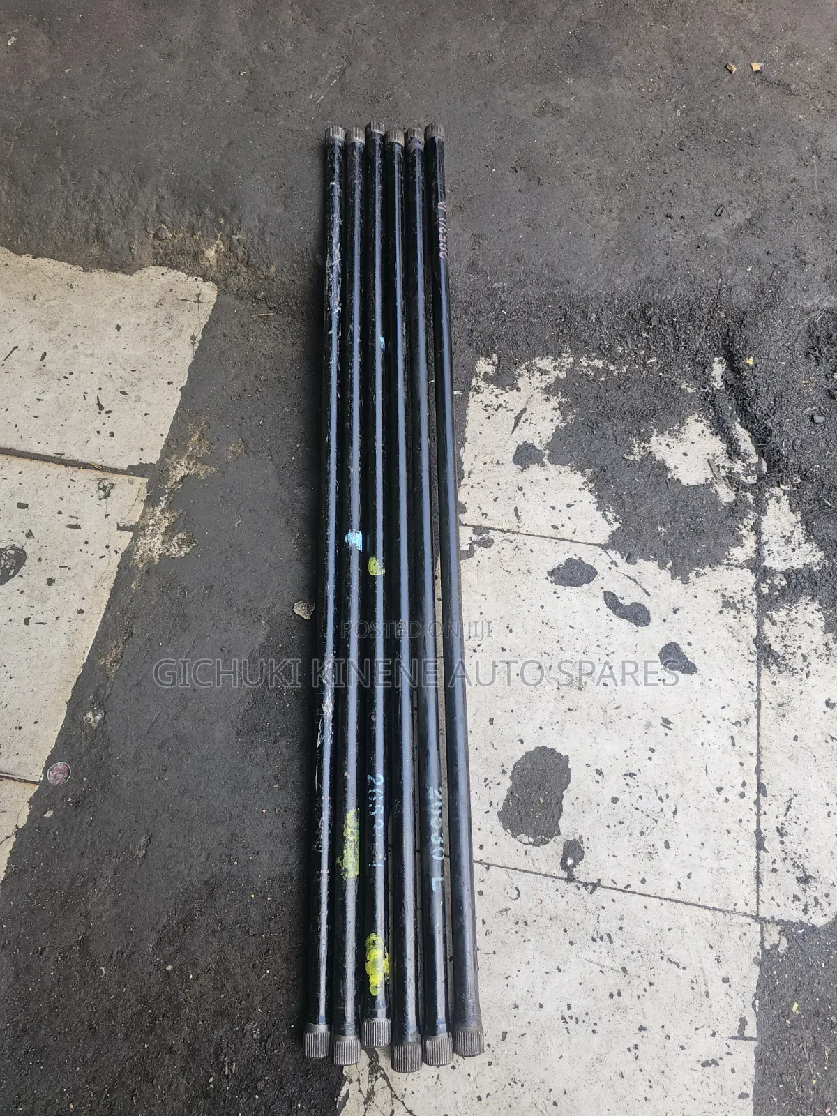 Toyota Hiace 7L Totion Bar