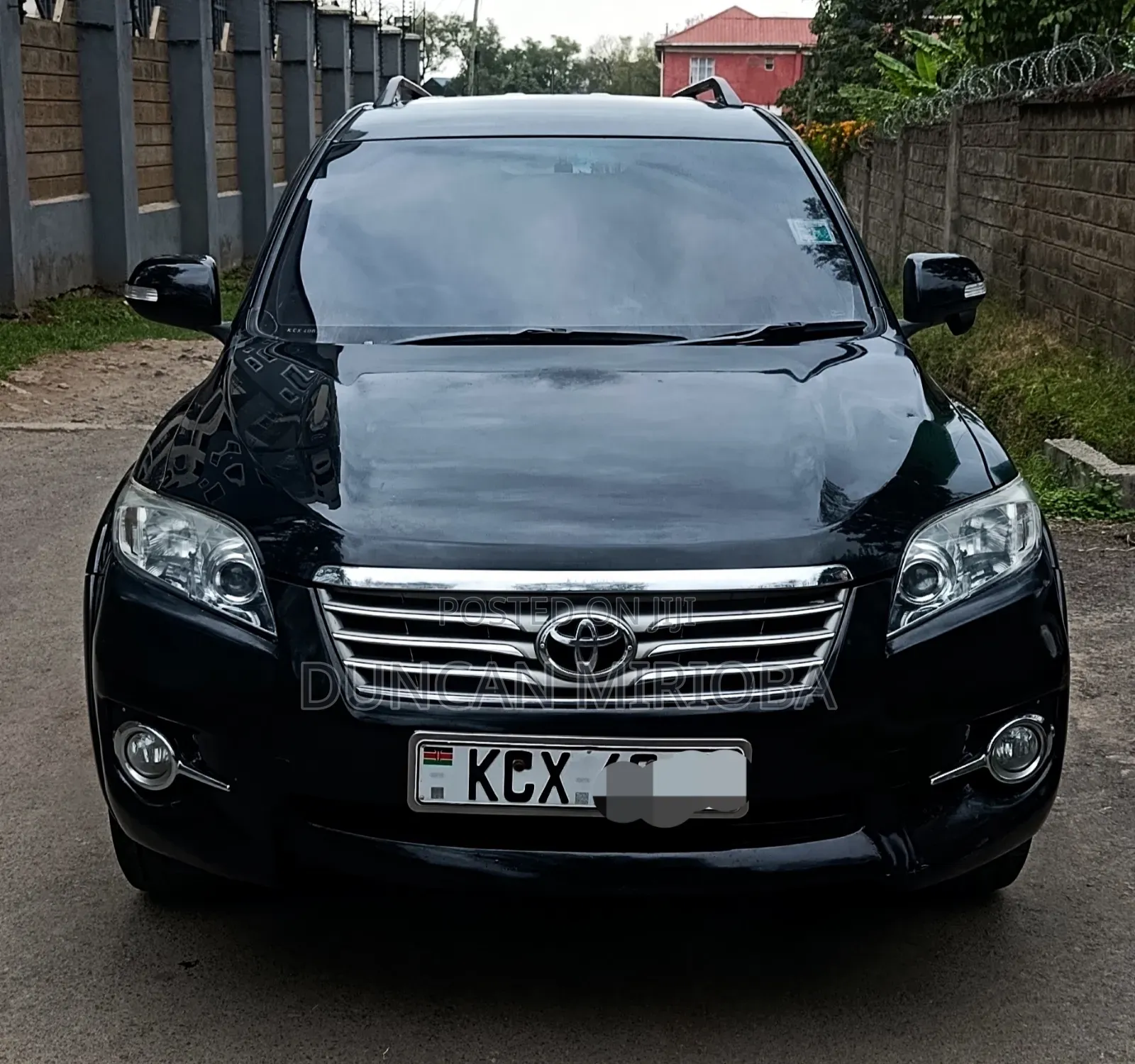 Toyota Vanguard 2012 Black