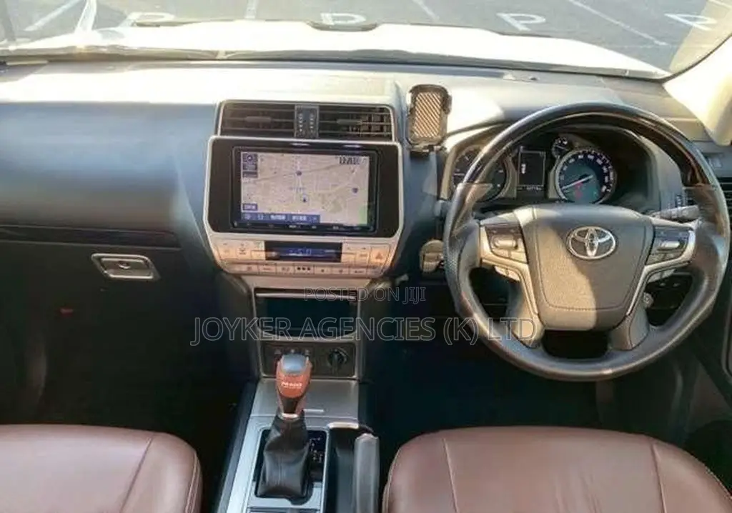 Toyota Land Cruiser Prado 2020 Off white