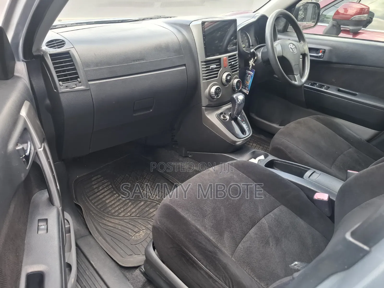 Toyota Rush 1.5 RWD 2012