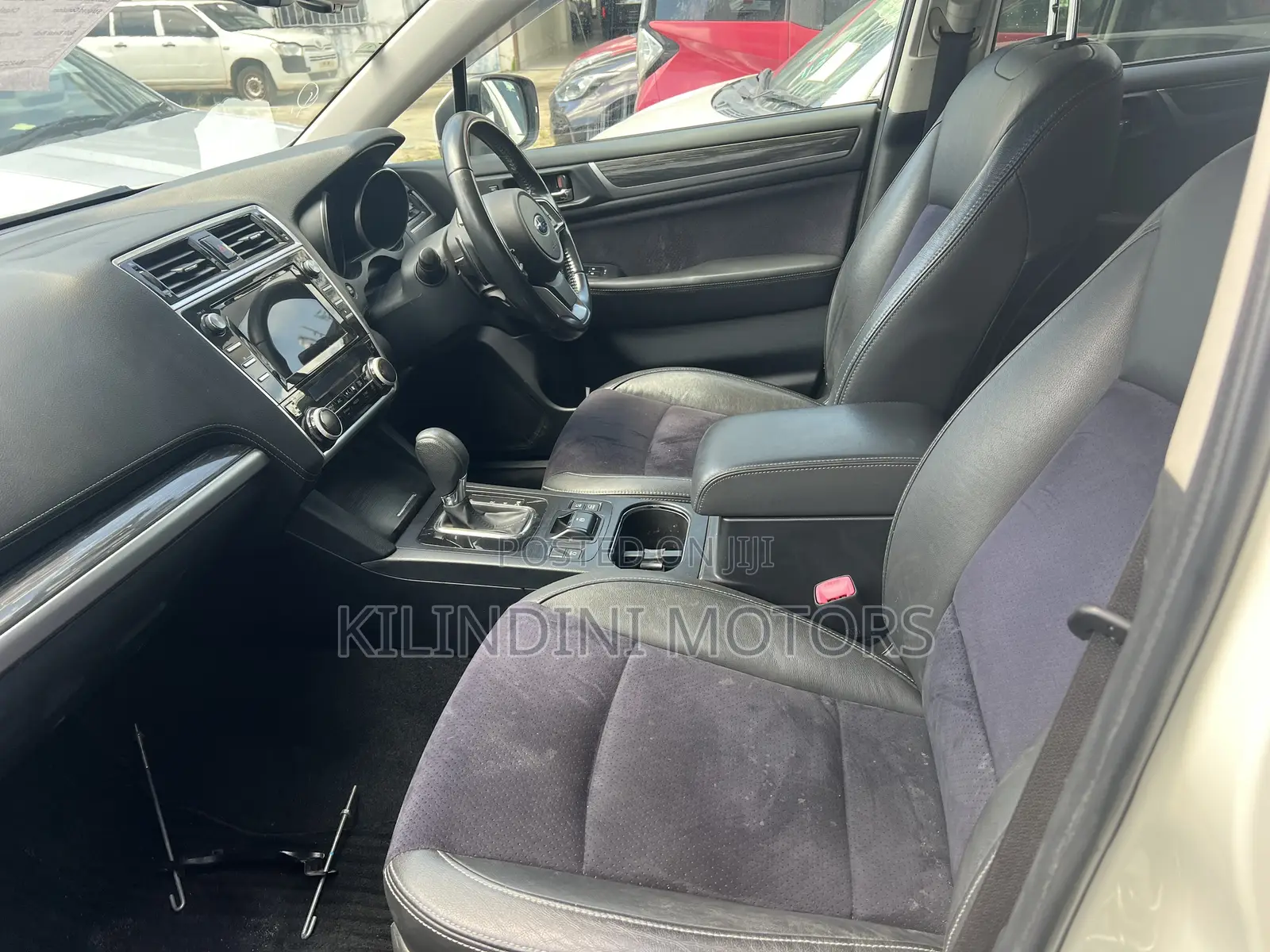 Subaru Outback 2019 White