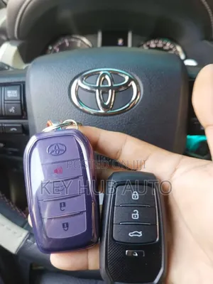 Land Cruiser /Mitsubishi Gallant Keys