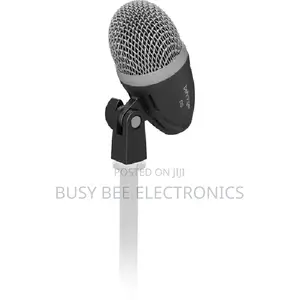 Behringer C112 Dynamic Microphone for Bass Drum
