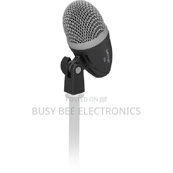 Behringer C112 Dynamic Microphone for Bass Drum