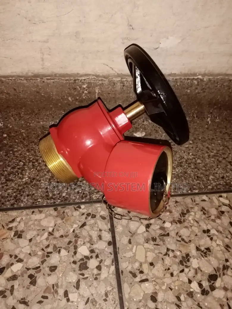 Screwed Landing Valve