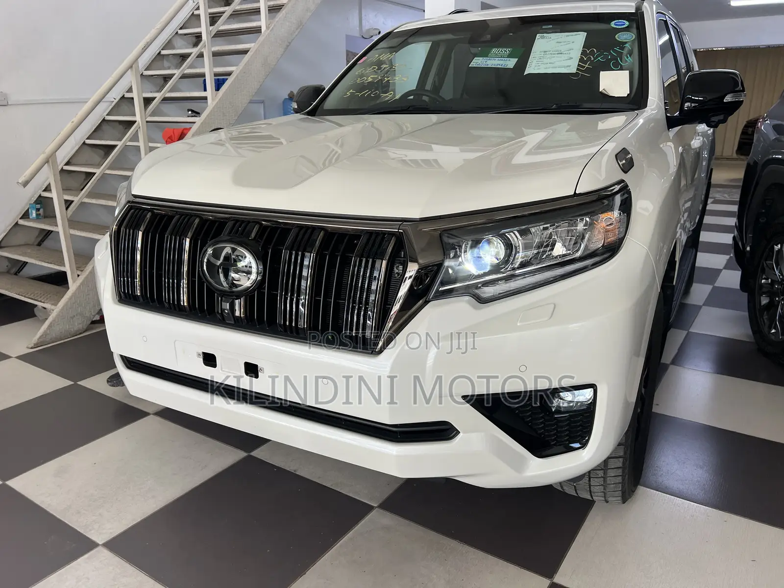 Toyota Land Cruiser 2020 White