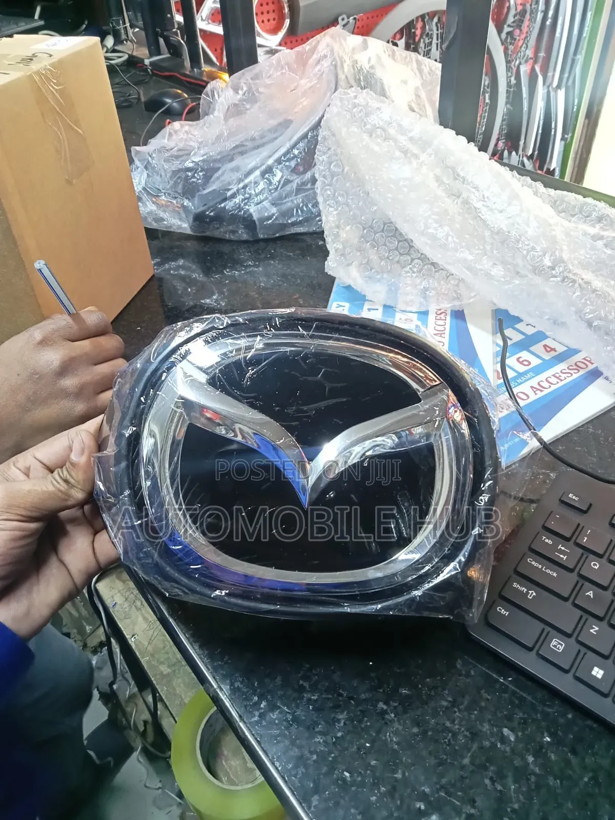 Mazda CX-5 2017 Front Grill Glass Logo / Emblem
