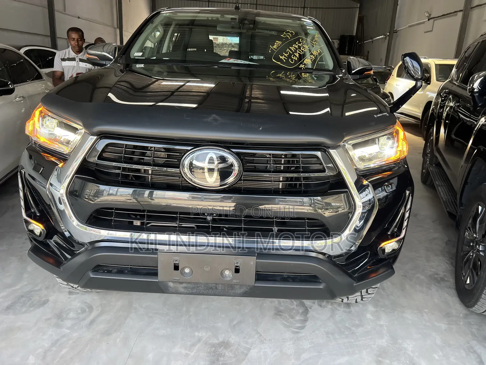Toyota Hilux 2021 Black