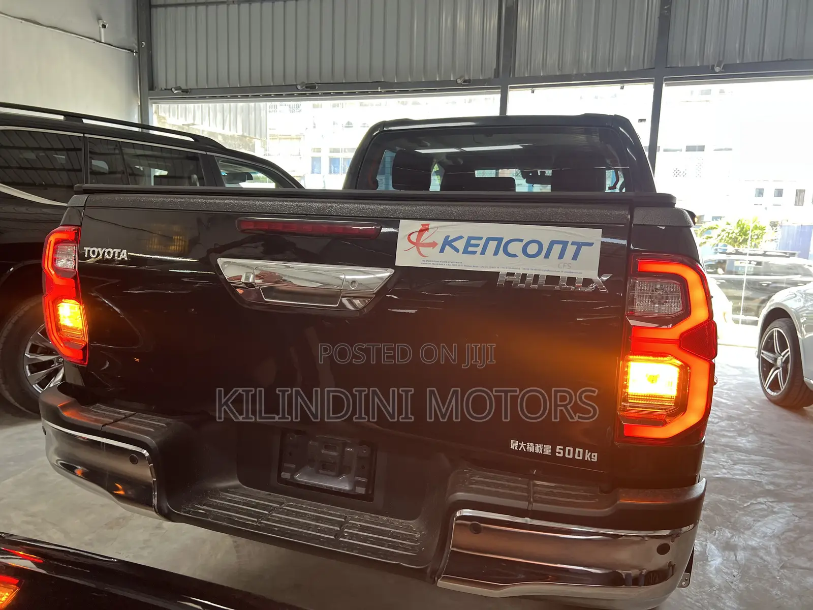 Toyota Hilux 2021 Black