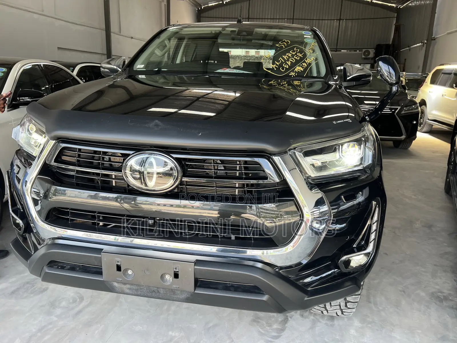 Toyota Hilux 2021 Black