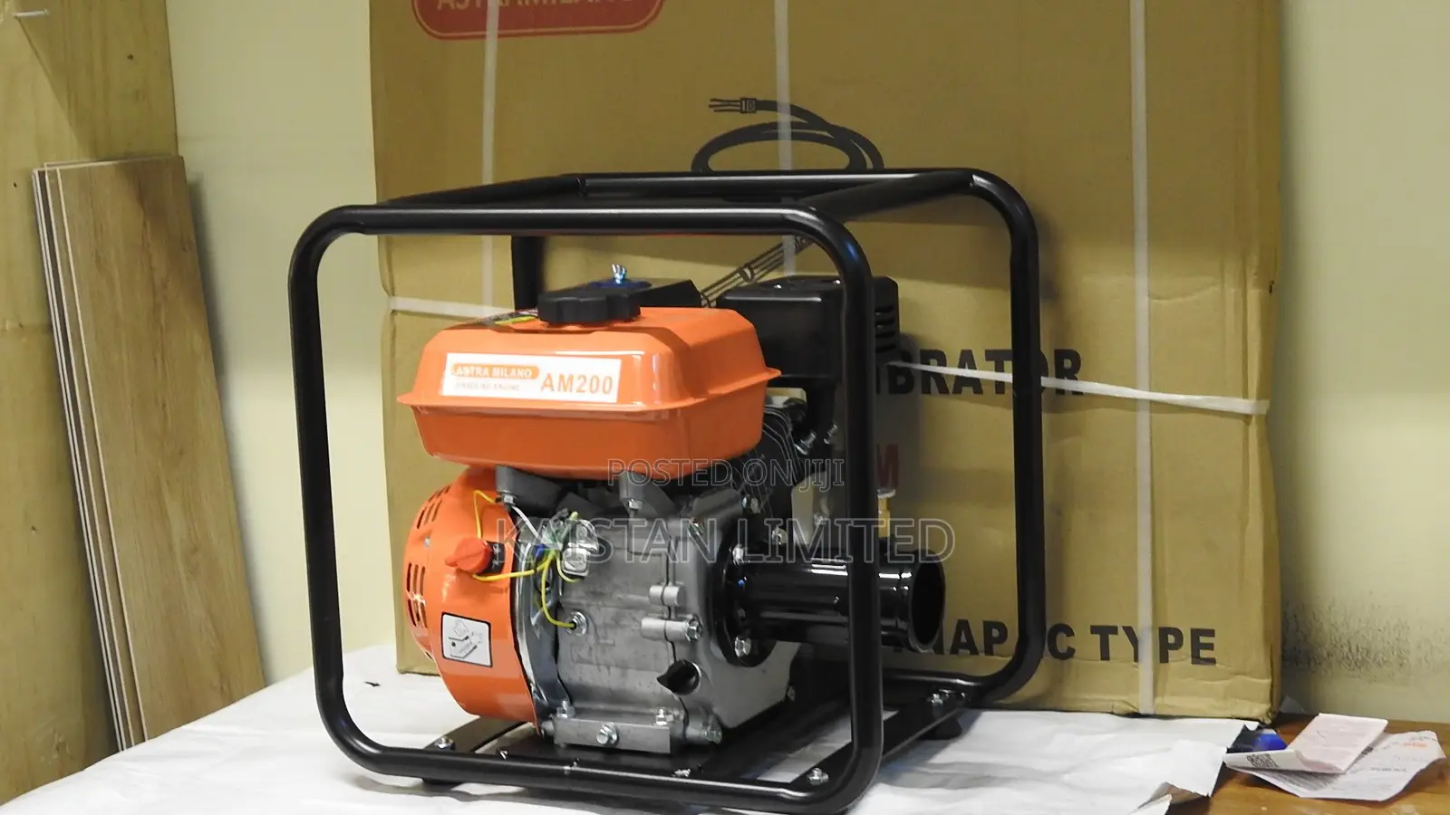 Astramilano Petrol Concrete Compactor With 6M Flexible Shaft