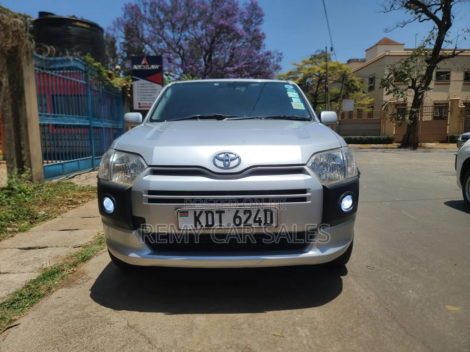 Toyota Succeed 2019 Silver