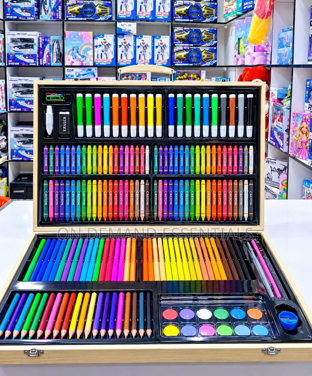 180PCS Wooden Complete Art & Drawing Set